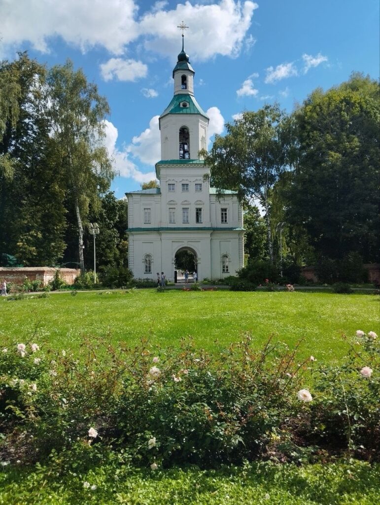 Богородицкий дворец — Романцевские горы